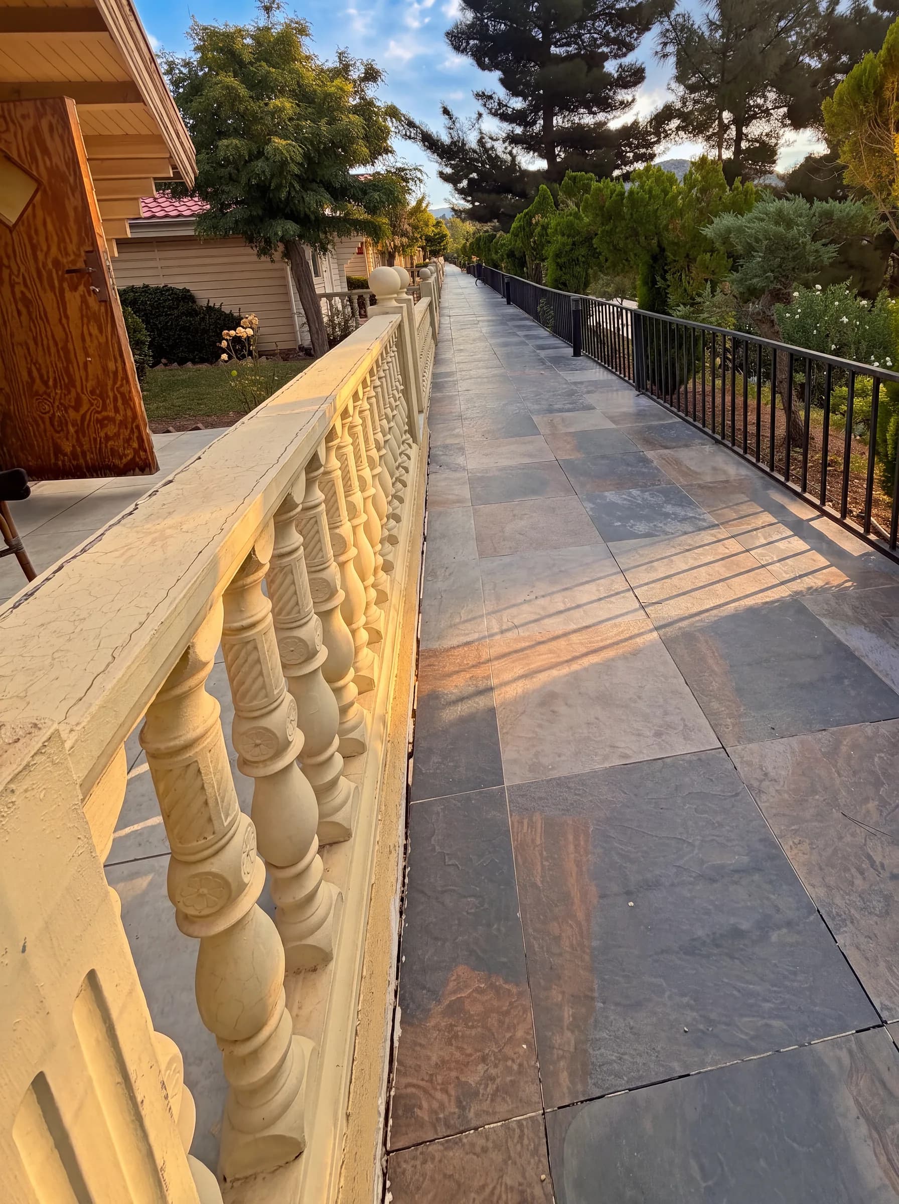 A walkway along the cabin terraces